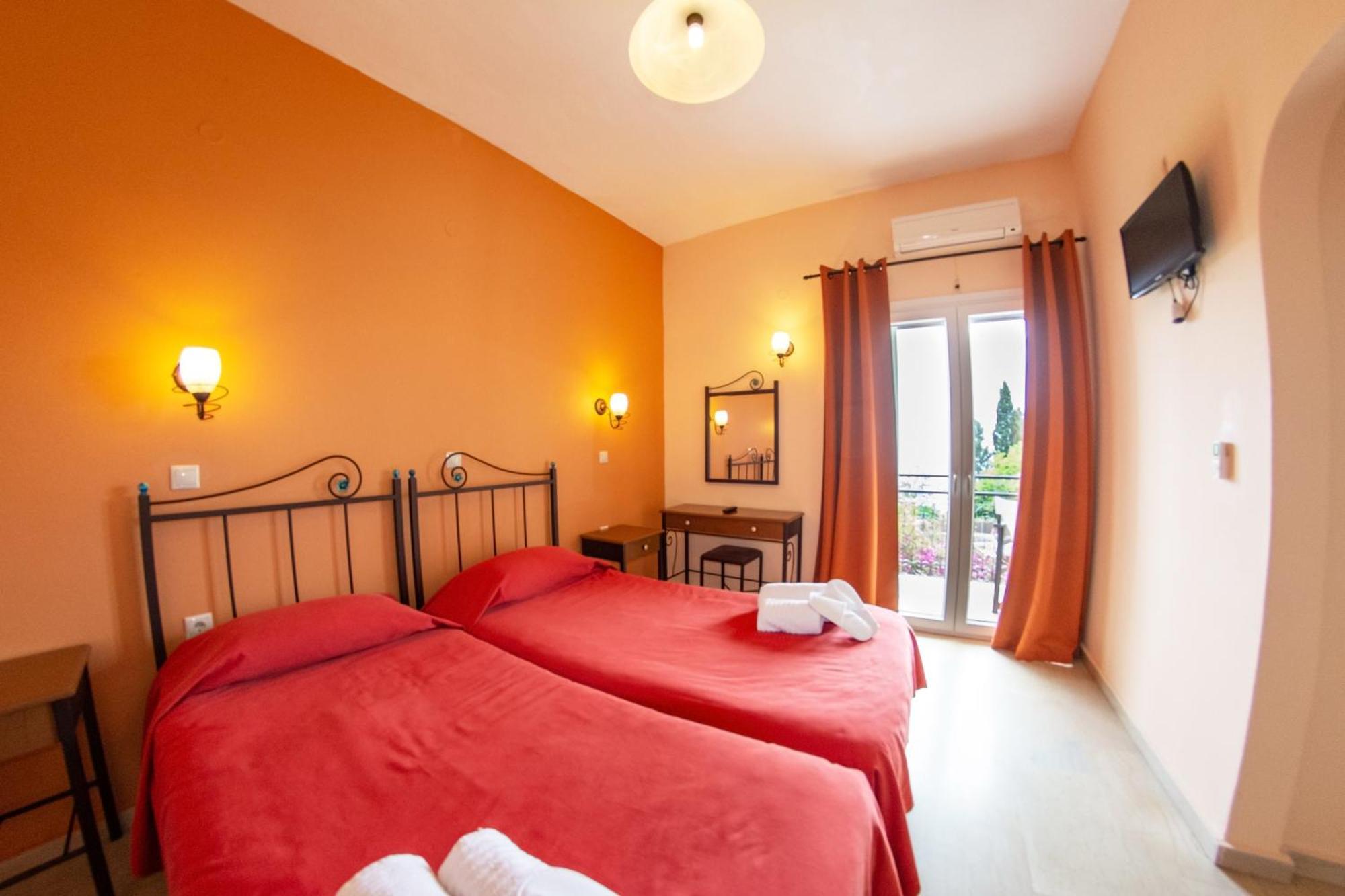 Taxi Driver Apartments Paleokastritsa Zewnętrze zdjęcie