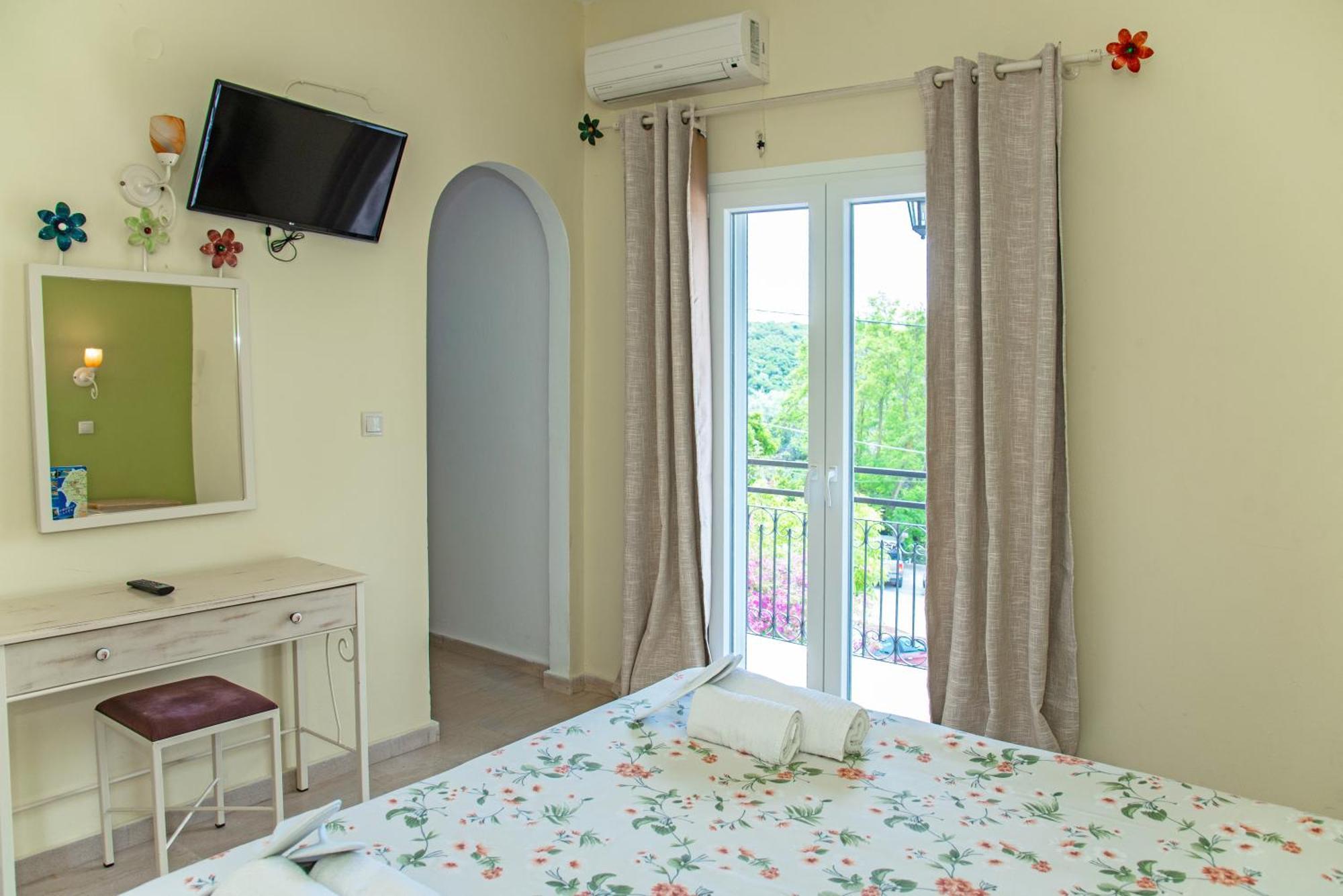 Taxi Driver Apartments Paleokastritsa Zewnętrze zdjęcie